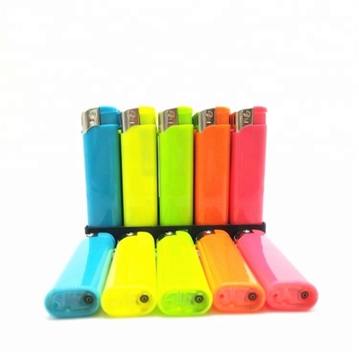 Wholesales Cheap Price Transparent Color Plastic Gas Lighter Disposable CR Lighter